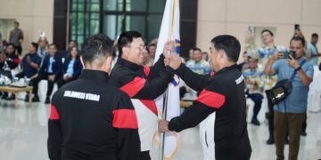 Gubernur Yulius Lepas Kontingen Sulut ke PON Beladiri II Kudus