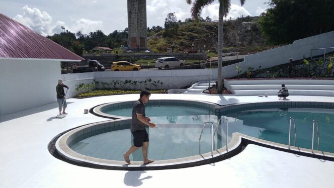 
Kolam Bukit Kasih Kanonang.