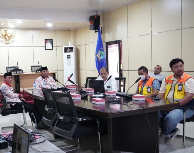 
Wabup Deddy Abdul Hamid dan Dirjen Kesehatan RI Bahas Progress Pembangunan RSUD Bolsel Lewat Virtual