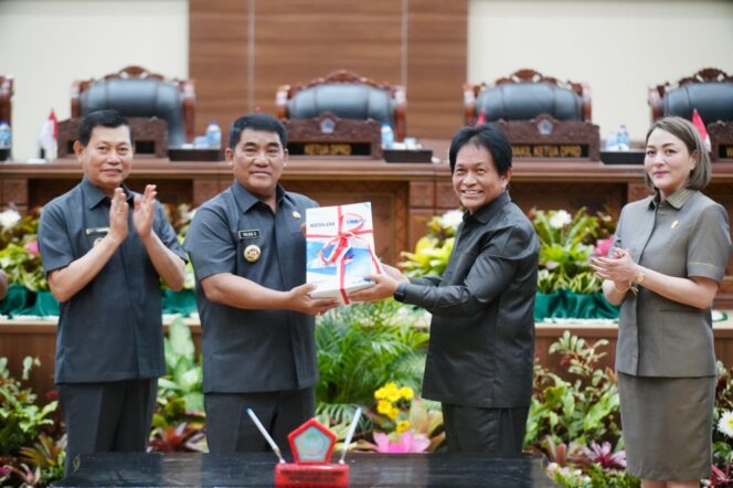 
KUA-PPAS 2026 Disepakati, Gubernur Yulius Sampaikan Arah Pembangunan Sulut