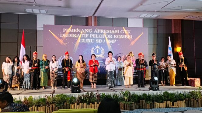 
Disdikbud Bolsel Sabet Penghargaan dan Juara di Ajang Apresiasi GTK Sulut 2025