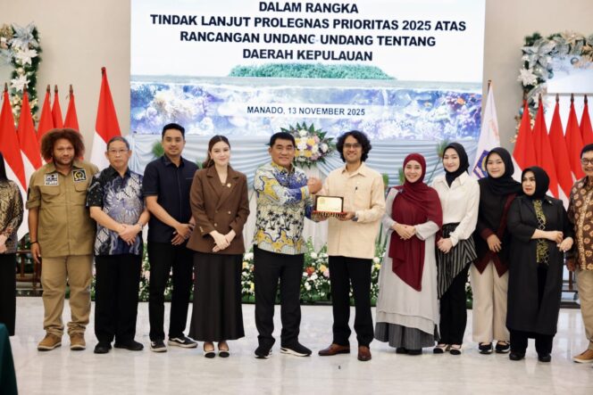 
Gubernur Yulius Terima Kunjungan PPUU DPD RI