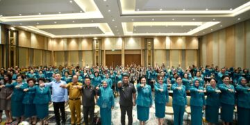 Gubernur Yulius: PKK dan Dekranasda Ujung Tombak Pembangunan Sulut