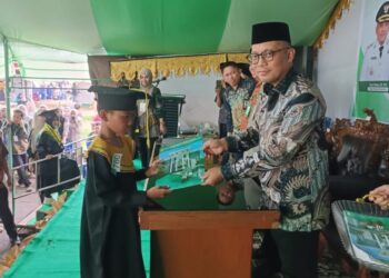 Kemenag Bolmong Wisudakan 1.029 Santri