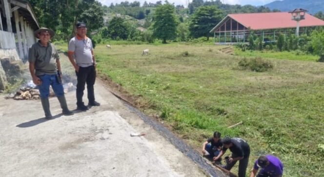 
Kerja bakti seluruh ASN di Gelora Ambang.