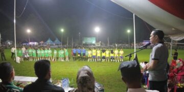 Weny Buka Turnamen Wali Kota Cup Putri di Motoboi Besar