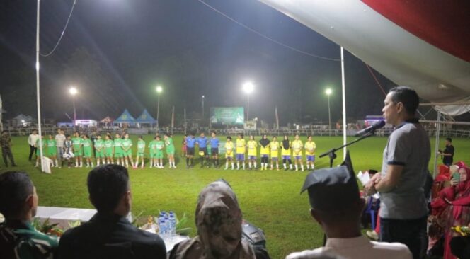 
Wali Kota Kotamobagu Weny Gaib membuka turnamen Wali Kota Cup Putri 2025.