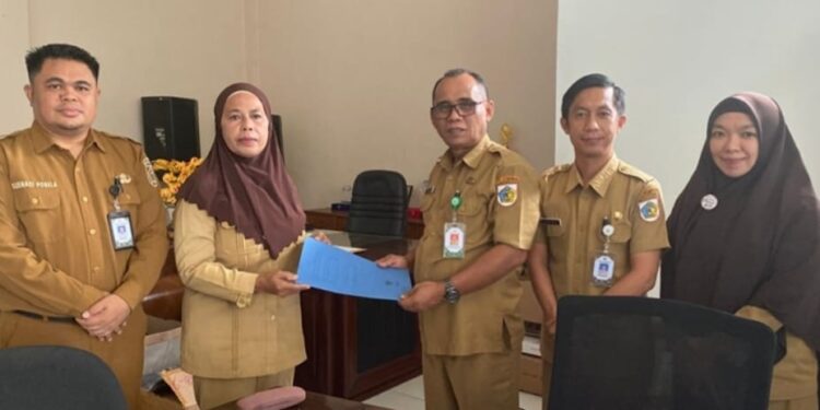 Walikota Wenny Gaib Tunjuk Talibo Plt Kepala SD Negeri 1 Matali