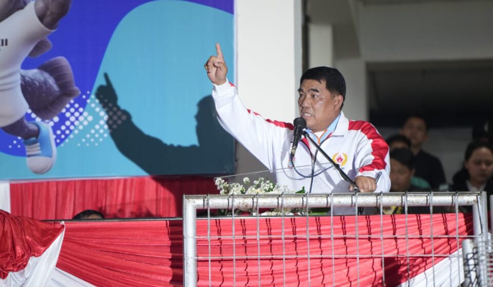 Gubernur Yulius Bakar Semangat Atlet di Pembukaan Porprov Sulut XII 2025