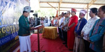Gubernur Yulius Lantik Pengurus Kerukunan Keluarga Toraja Sulawesi Utara