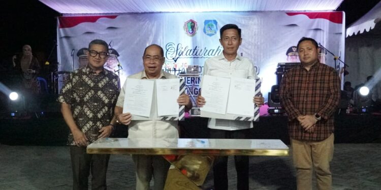 Iskandar- Adhan Teken MoU, Perkuat Kerja Sama Strategis Kedua Daerah