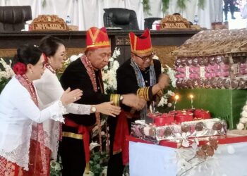 Tahlis Gallang Sampaikan Sambutan Gubernur Sulut di Hari Jadi ke-597 Minahasa