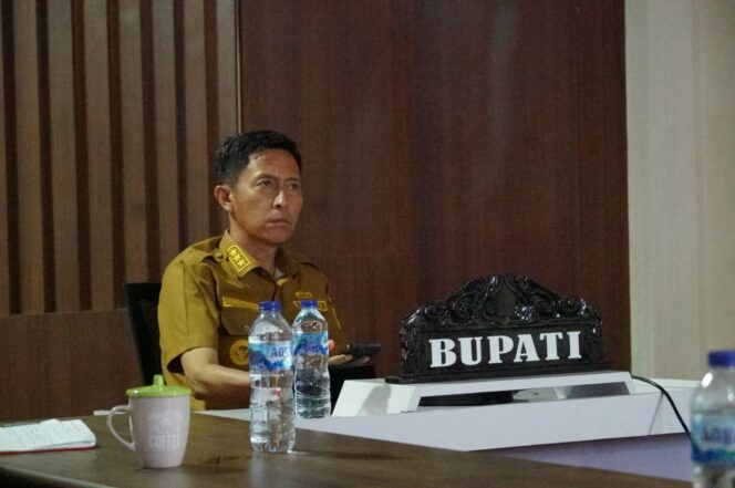 
Bupati Bolsel Ikuti Rakor Persiapan Serah Terima Huntap Korban Erupsi Gunung Ruang