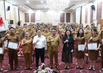 Wakili Gubernur, Sekprov Tahlis Gallang Buka Rapat Pembinaan Akuntansi dan Pelaporan Keuangan Daerah