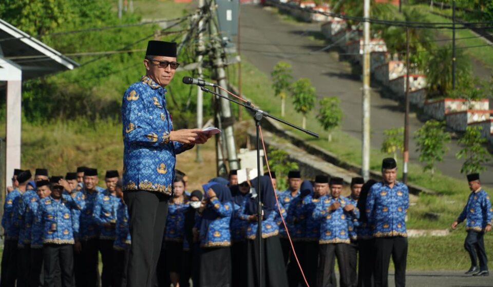 Pimpin Apel HUT Korpri ke-54, Ini Pesan Bupati Iskandar Kamaru
