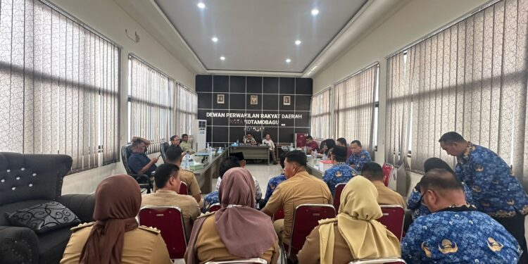 Komisi I DPRD Kotamobagu Gelar Hearing Bersama Seluruh Lurah