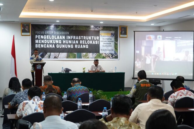 
					Sekprov Sulut Buka FGD Pengelolaan Sarana Prasarana Infrastruktur Pascabencana Gunung Api Ruang