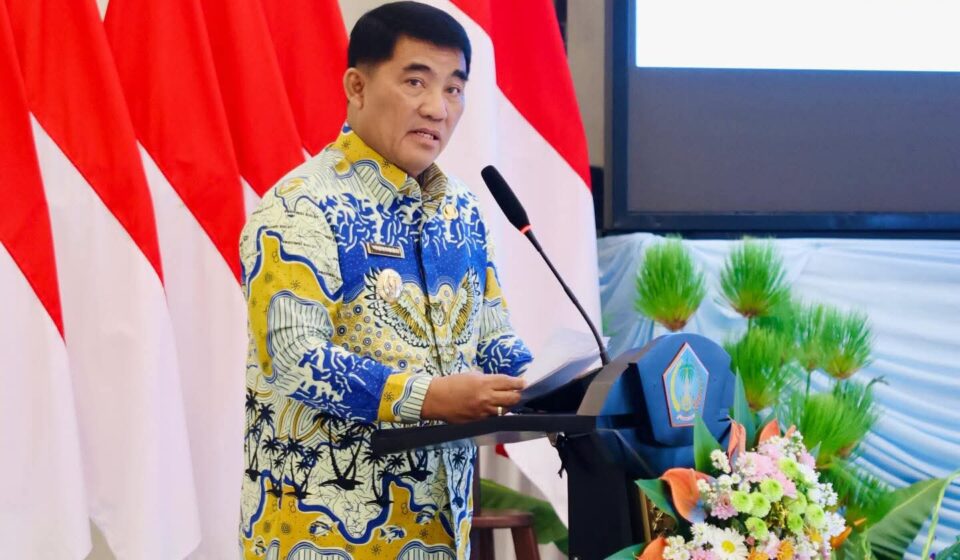 Gubernur Sulut Pimpin Rakor Kesiapsiagaan Bencana dan Salurkan Bantuan untuk Aceh-Sumatera