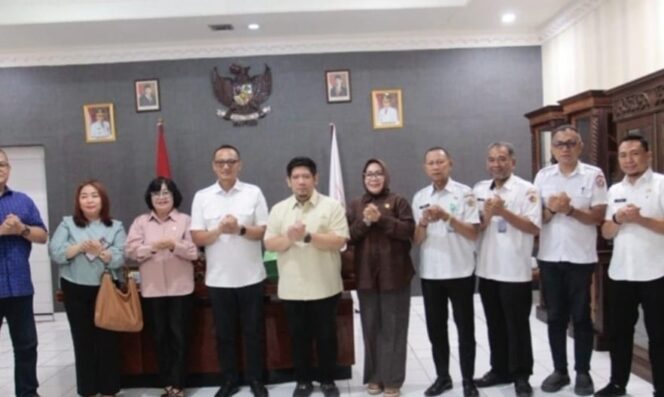 
Pemkot Kotamobagu dan Pansus Perumda Sulut.