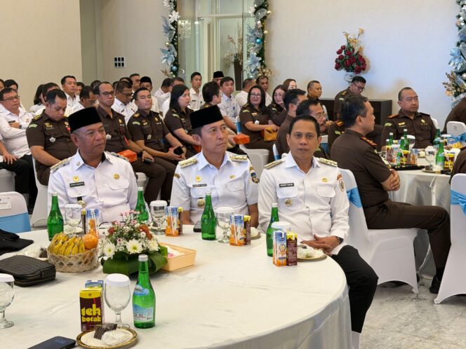 
Bupati Bolsel Hadiri Penandatanganan MoU dan Hibah Barang Rampasan Negara di Manado