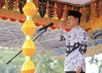 Wakil Wali Kota Kotamobagu Pimpin Upacara Hari Guru, HUT PGRI dan KORPRI