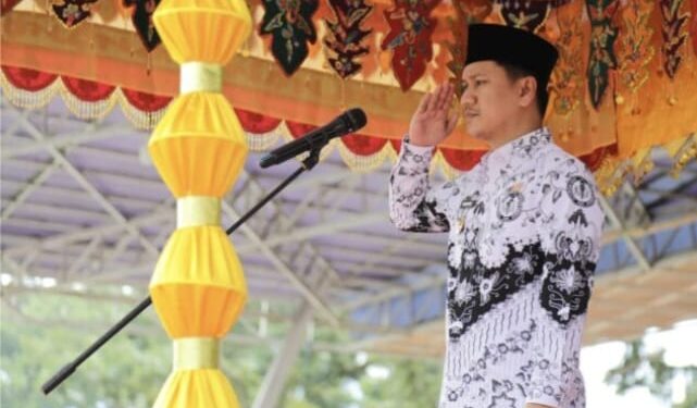 Wakil Wali Kota Kotamobagu Pimpin Upacara Hari Guru, HUT PGRI dan KORPRI