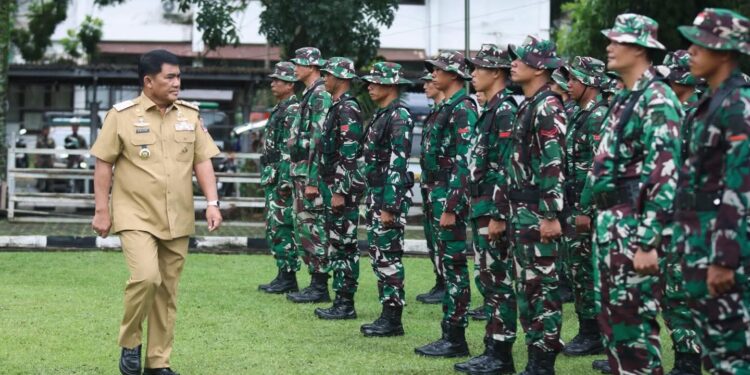 Gubernur Yulius Siagakan Personel Dampak Cuaca Ekstrem Jelang Nataru