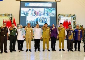 Di Tangan YSK Pulau-Pulau Terpencil Nikmati Listrik 24 Jam Penuh, Warga: Menyala Gubernurku