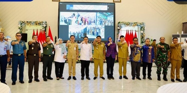 Di Tangan YSK Pulau-Pulau Terpencil Nikmati Listrik 24 Jam Penuh, Warga: Menyala Gubernurku