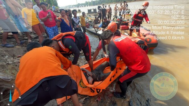 
 Pemuda Sekayu Tenggelam di Sungai Musi, Tim Gabungan Evakuasi Korban dalam Dua Jam