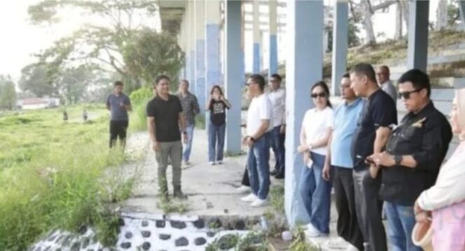 
Wakil Wali Kota Kotamobagu Rendy Mangkat mendampingi tim Pemprov Sulut meninjau Gelora Ambang.