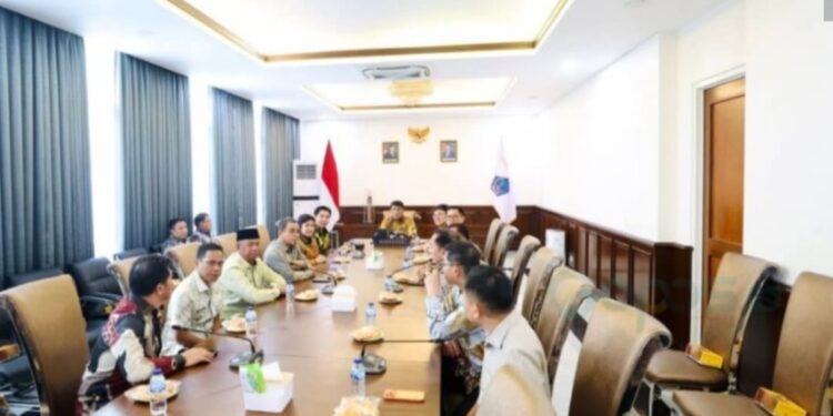 Wali Kota Kotamobagu Hadiri Rapat Kerja Gubernur Sulut