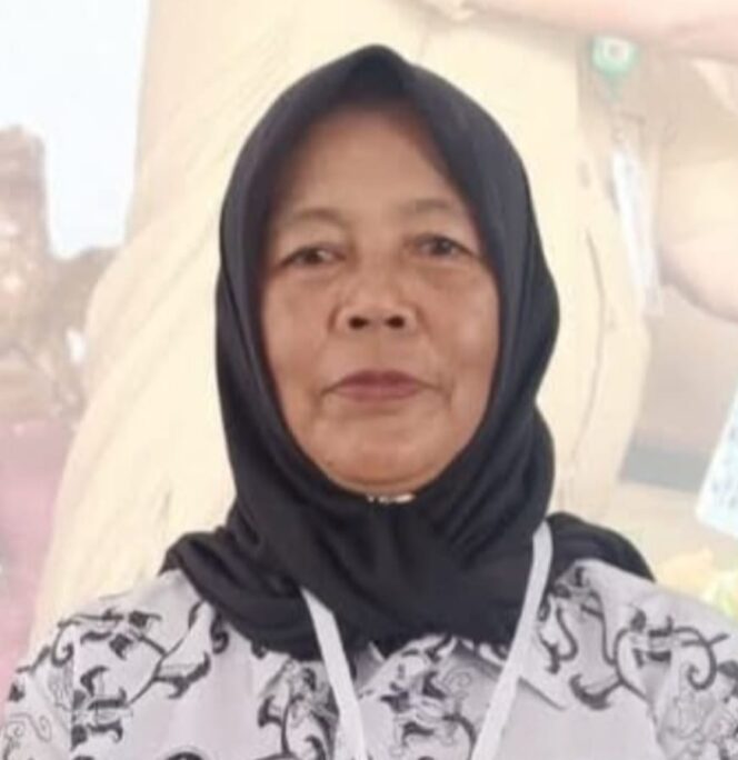 
Erni Mokodompit
