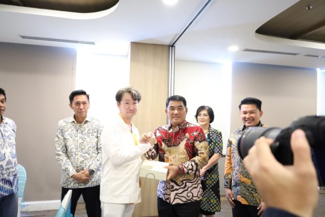 
Bupati Iskandar Perkuat Kemitraan dengan Swasta untuk Dorong Investasi