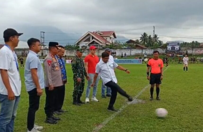Asisten III Pemkot Kotamobagu Buka Turnamen Sepak Bola Matali Cup V 2026