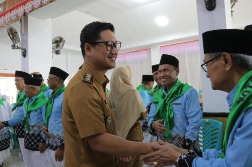 Wakil Wali Kota Kotamobagu Lepas 48 Jemaah Calon Haji ke Tanah Suci