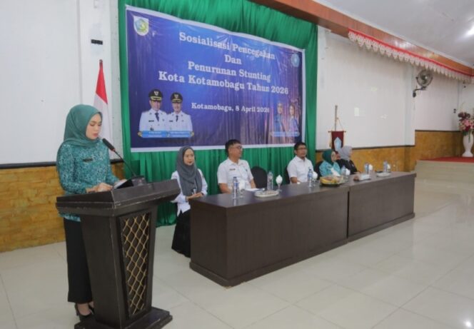 
Ketua TP PKK Kotamobagu Rindah Gaib Mokoginta.
