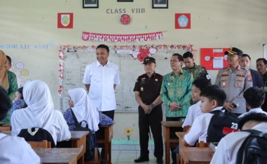 Wali Kota dan Forkopimda Tinjau Pelaksanaan MBG di SMP Negeri 5 Kotamobagu