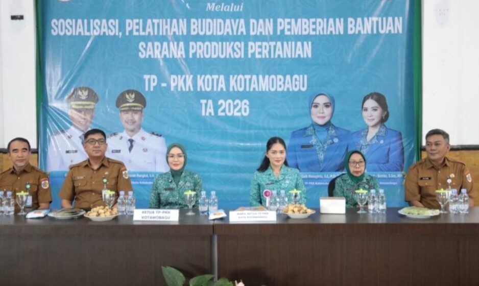 TP PKK Kotamobagu Gelar Pelatihan Budidaya Tanaman dan Serahkan Sarana Produksi Pertanian