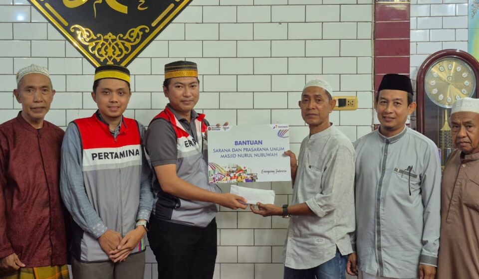 Pertamina Patra Niaga Berikan Santunan ke Panti dan Masjid di Makassar